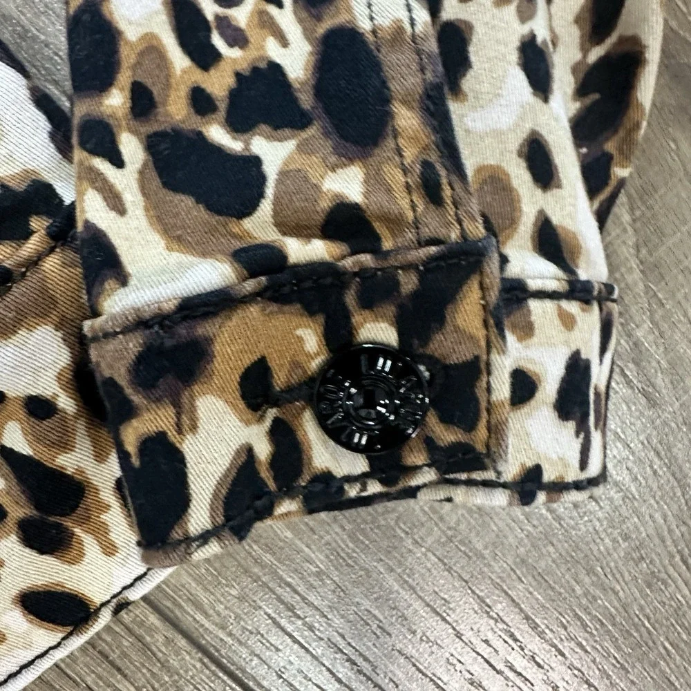 LuLaRoe 'Kenny'‎ Jacket Leopard  Brown Black Buttons Stretch Woman's Size Small